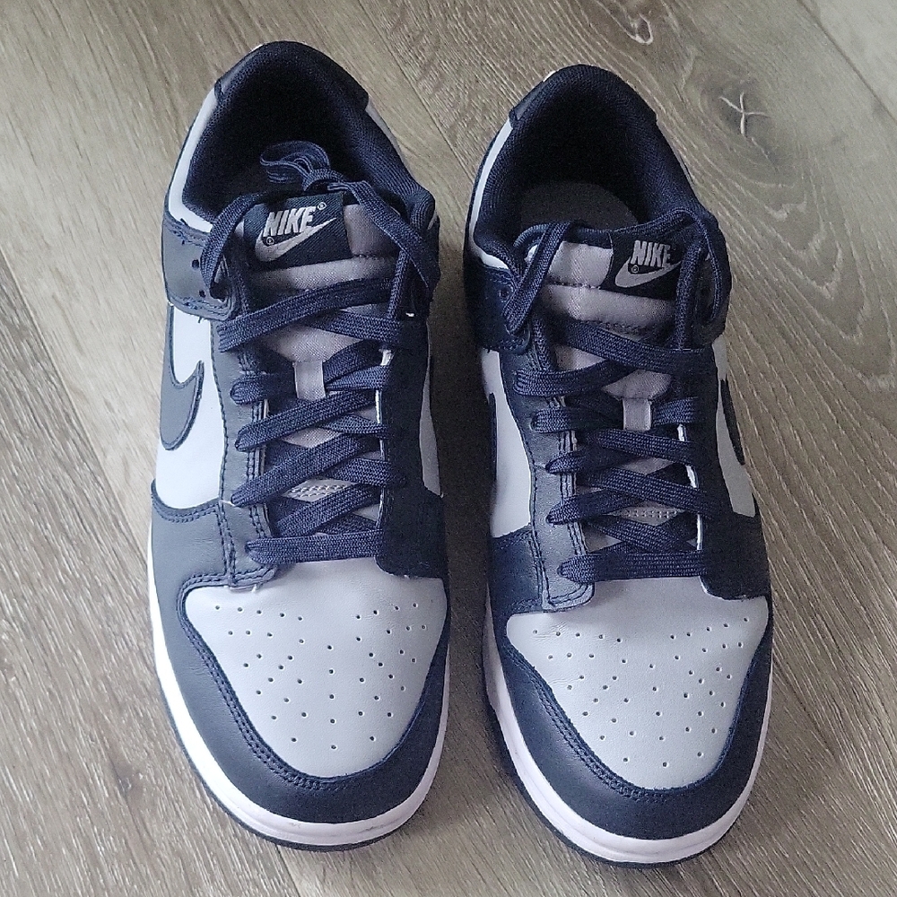 Nike Georgetown Dunk Retro Low Navy and Gray Sneakers Size 9 - Picture 2 of 12